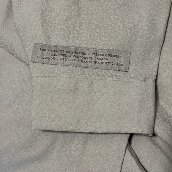 LAB Jacquard Relaxed-Fit Shirt - Picture 12 of 12